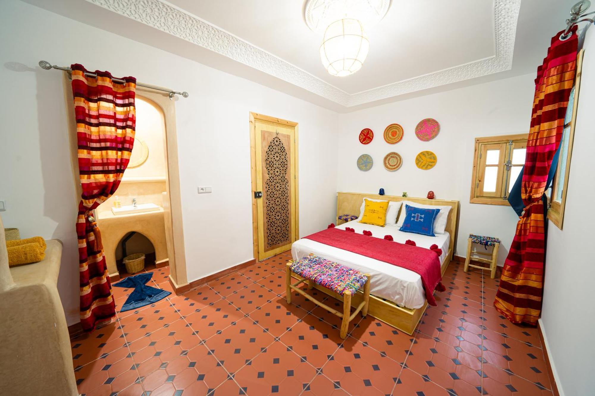 Dar Sekka Hotel Tangier Bagian luar foto